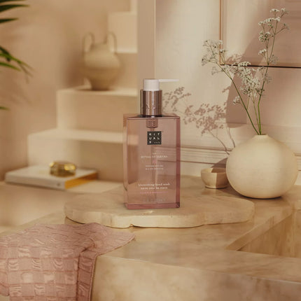 The Ritual of Sakura  Hand Wash