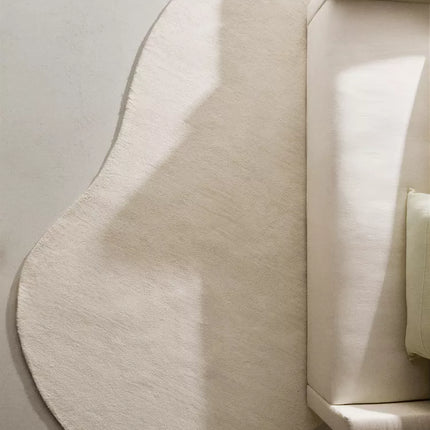 TAPETE IRREGULAR LÃ LISO