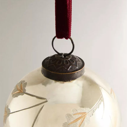 ENFEITE ÁRVORE BOLA DOURADA FOLHAS NATAL