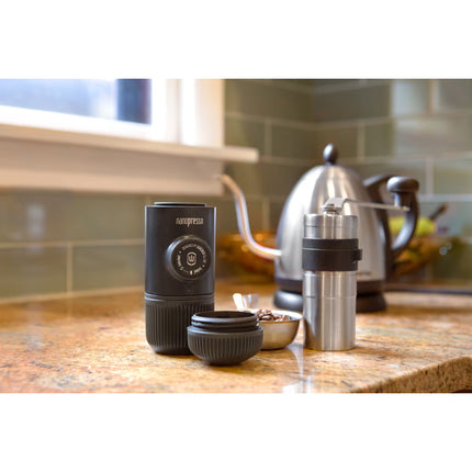 Máquina de café Nanopresso Wacaco cinza