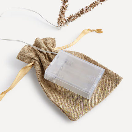 Estrela de Grinalda Dourada com Luz LED