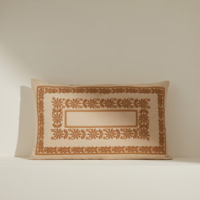 Almofada Decorativa Retangular Bordada Acorn