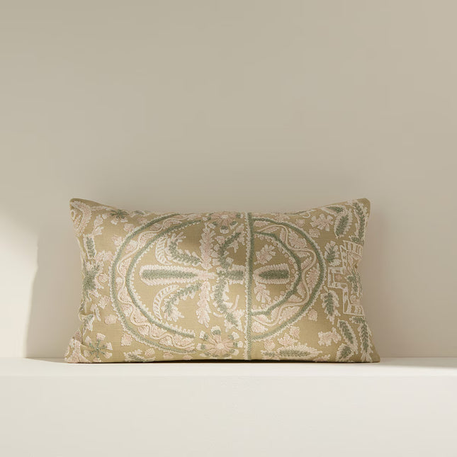 Almofada Decorativa Retangular Bordada Criseche
