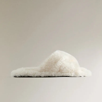 CHINELO CRUZADO EFEITO DE PELO ENCARACOLADO