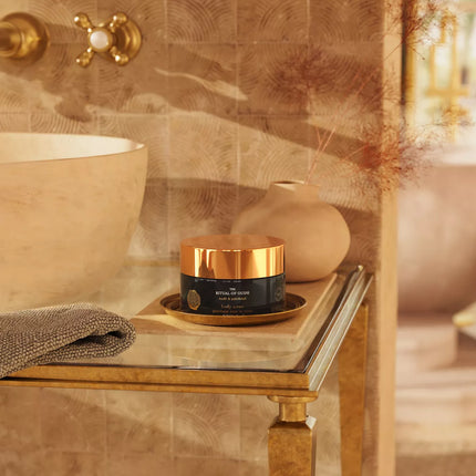 Body Srub The ritual of Oudh