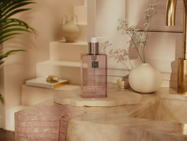 The Ritual of Sakura  Hand Wash