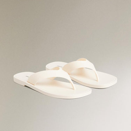 CHINELO RASO EFEITO DE CAUCHO