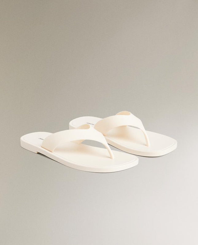 CHINELO RASO EFEITO DE CAUCHO