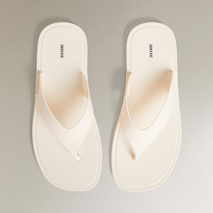 CHINELO RASO EFEITO DE CAUCHO