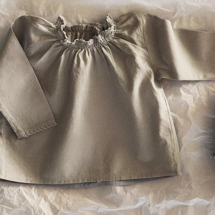 CONJUNTO CAMISA E TAPA-FRALDAS FOLHO