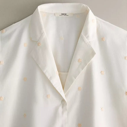 CAMISA DE ALGODÃO COM BORDADOS DE FLOR