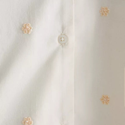 CAMISA DE ALGODÃO COM BORDADOS DE FLOR