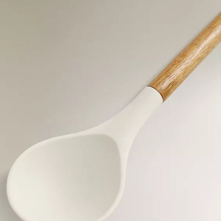 COLHER DE SILICONE E MADEIRA