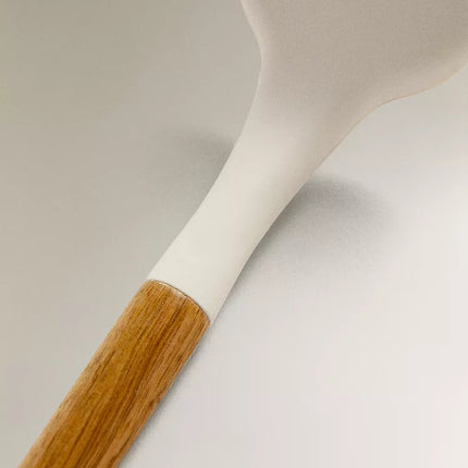 ESPÁTULA DE SILICONE E MADEIRA