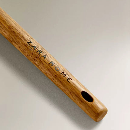 ESPÁTULA DE SILICONE E MADEIRA