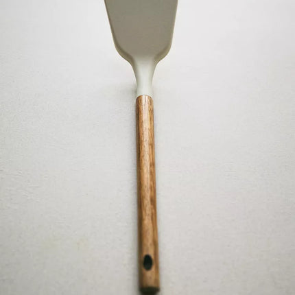 ESPÁTULA DE SILICONE E MADEIRA