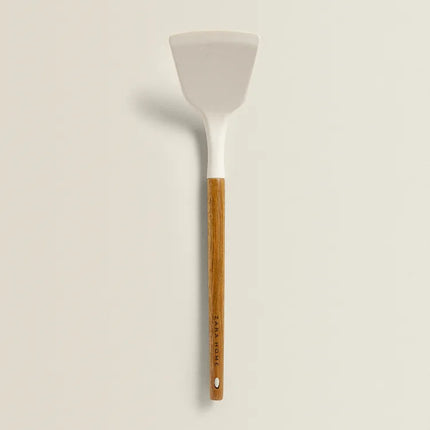 ESPÁTULA DE SILICONE E MADEIRA