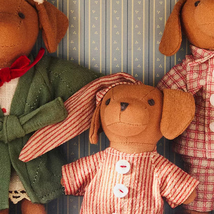 CONJUNTO PELUCHES INFANTIS FAMÍLIA CÃEZINHOS (CONJUNTO DE 3)