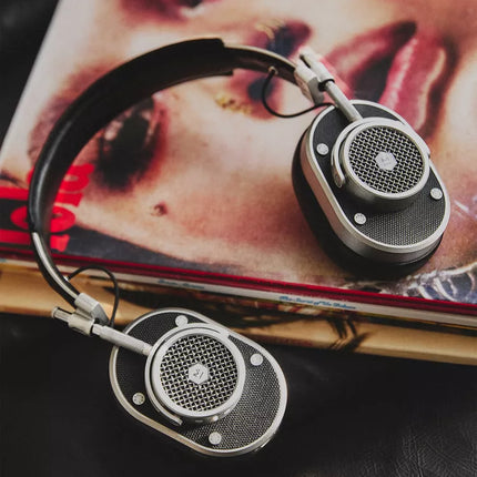 AUSCULTADORES SEM FIOS MASTER & DYNAMIC MH40