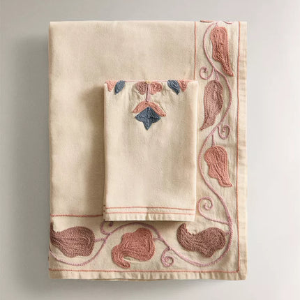 TOALHA MESA ALGODÃO BORDADOS