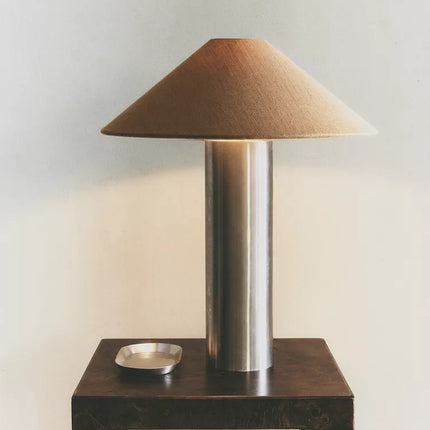 CANDEEIRO DE MESA BASE METAL
