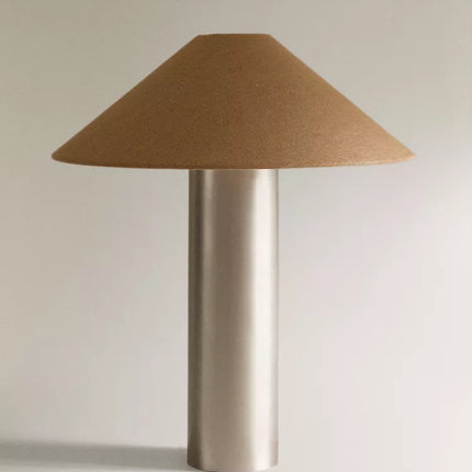 CANDEEIRO DE MESA BASE METAL