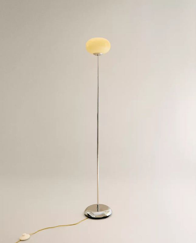 CANDEEIRO DE CHÃO VIDRO E METAL