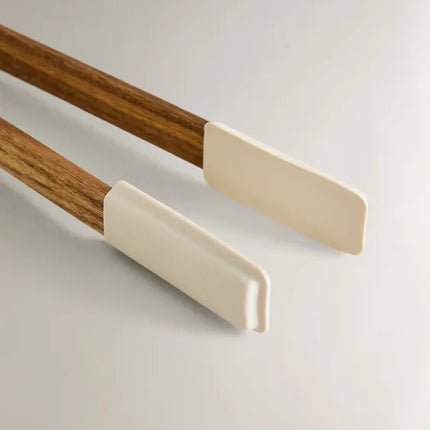 PINÇAS DE SILICONE E MADEIRA