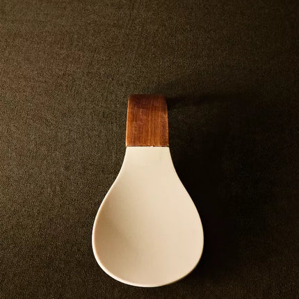 POUSA-COLHER MADEIRA SILICONE