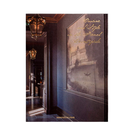 Livro de capa dura revestida a seda, Château Life. 304 páginas, 180 ilustrações.