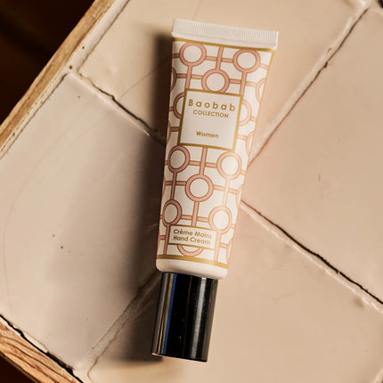 CREME PARA AS MÃOS FEMININO