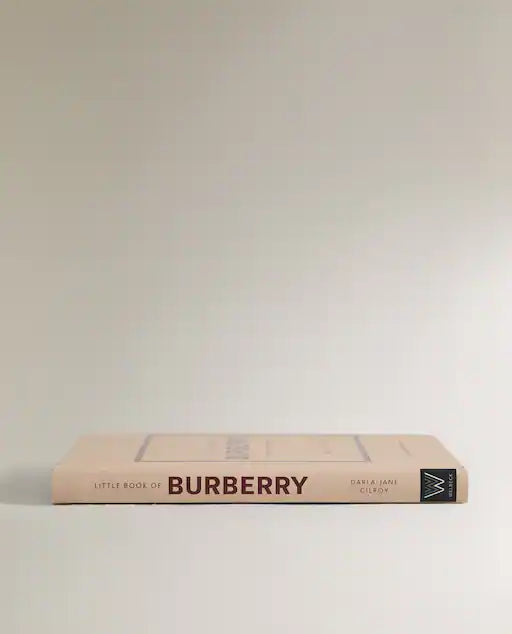 LIVRO 'THE LITTLE BOOK OF BURBERRY'