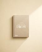 LIVRO 'THE WORLD ACCORDING TO CHRISTIAN DIOR'