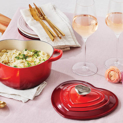 Cocotte coração de ferro fundido com pega coração