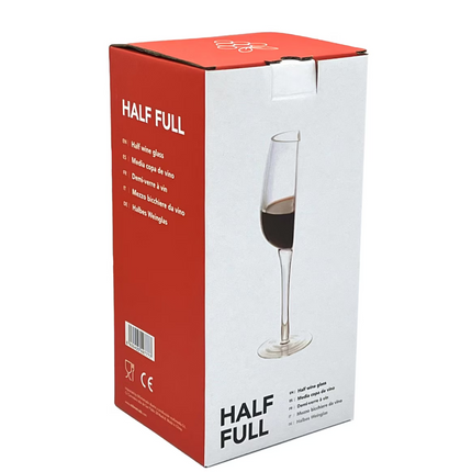 Meio copo de vinho