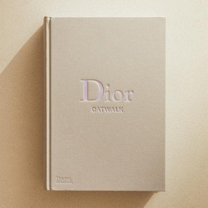 LIVRO CATWALK DIOR