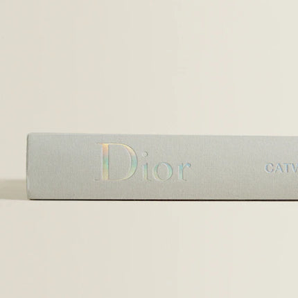 LIVRO CATWALK DIOR