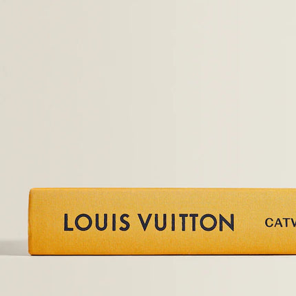 LIVRO CATWALK LOUIS VUITTON