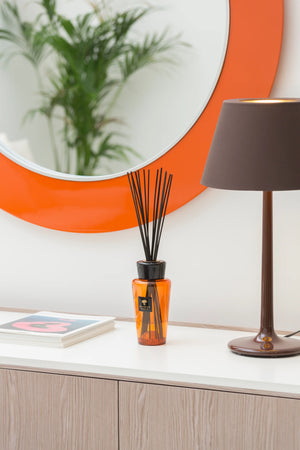 DIFUSOR LES PRESTIGIEUSES CUIR DE RUSSIE