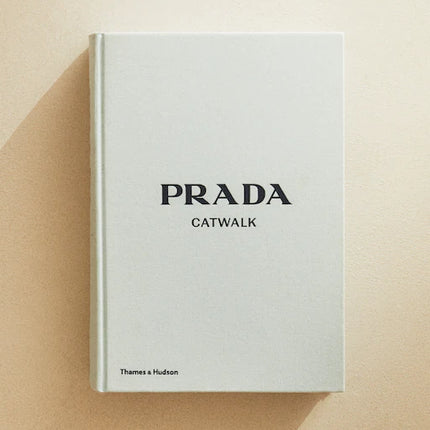 LIVRO CATWALK PRADA